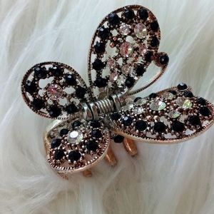 BUTTERFLY HAIR CLIP WITH BLACK AND DIAMOND LIKE STONES